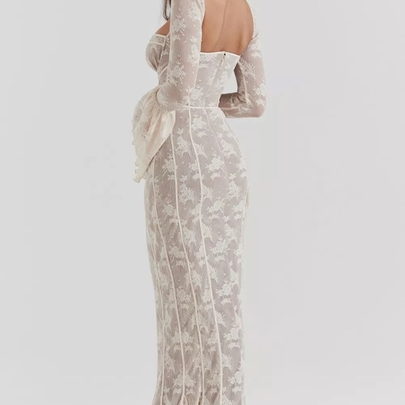 HOUSE OF CB 'Delilah' Vintage Cream Lace Maxi Dress NWOT size XS - Picture 10 of 12
